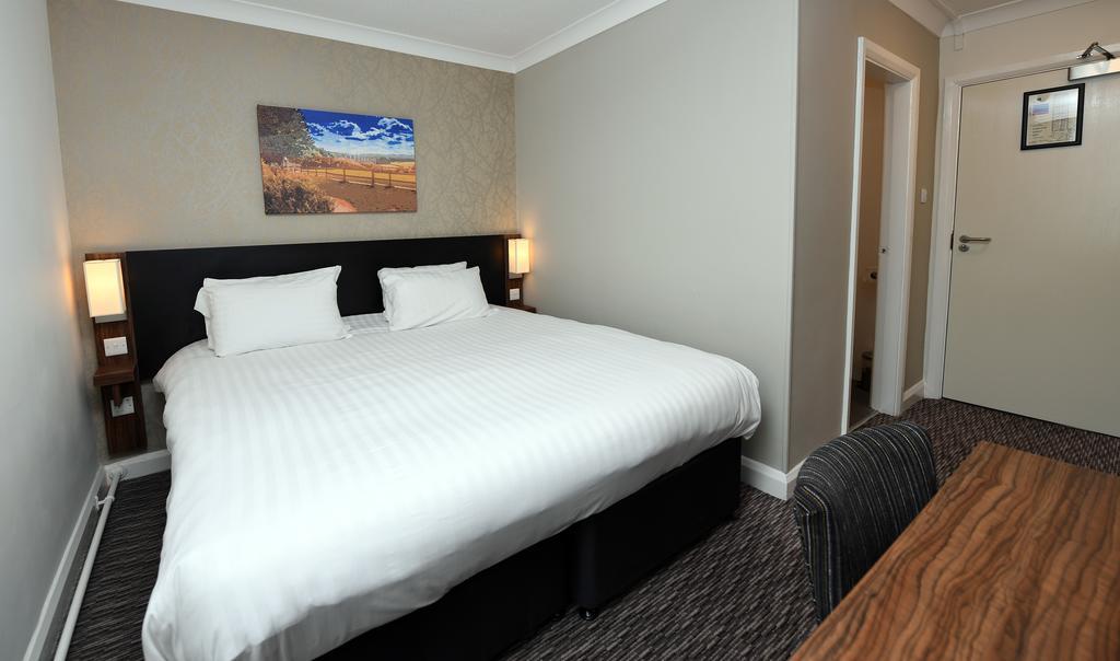 Wynnstay Arms, Wrexham By Marston'S Inns Eksteriør billede